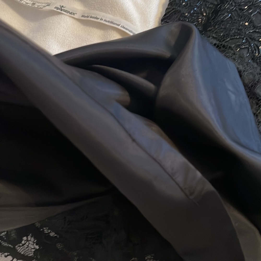 THE J. Peterman Company Stunning beaded skirt with scallop edges at the bottom 4 - Picture 7 of 8